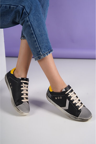 kubiano حذاء رياضي أسود بتفاصيل عتيقة