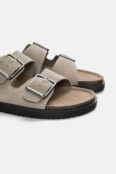 Pull & Bear Flat leather sandals with buckle