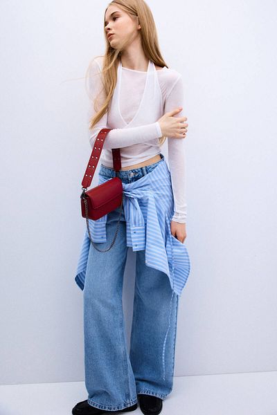 Pull & Bear Studded chain shoulder bag