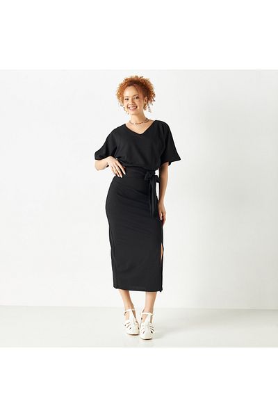 FAV V-neck Midi Dress with Short Sleeves and Tie-Up Belt