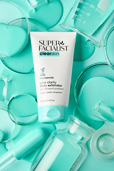Super Facıalıst Super Facialist Niacinamide İçeren Arındırıcı & Aydınlatıcı Peeling Etkili Yüz Yıkama Jeli 150 ML