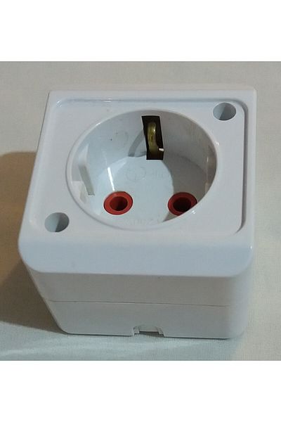 Elektrikçim 3 Pcs Surface Mounted Grounded Socket