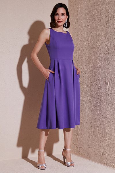 Lela Crew Neck Regular Fit Pleated Midi Dress Dress with Pockets6051963