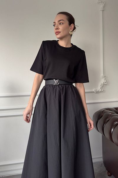 MAGARDE Premium Black T-Shirt - Shoulder Padded