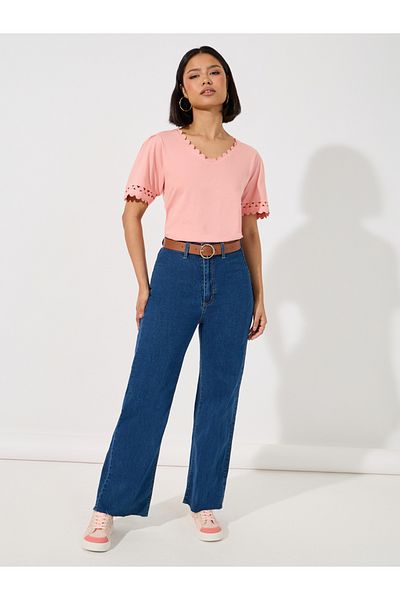 Styli Scallop Lace Insert V Neck Top