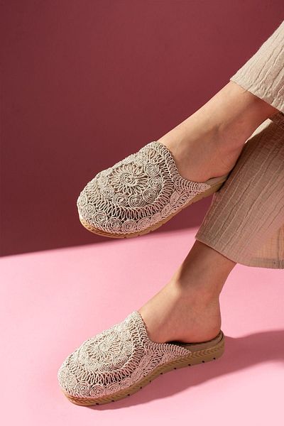 FUGA MODA Eloria Beige Oval Straw Embroidered Closed Front Slippers