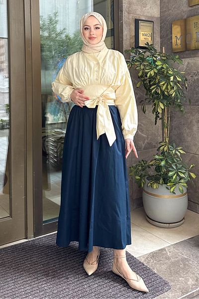 Ovn. Σετ πουκάμισο και φούστα Emile Beige-Navy Blue - Λεπτομέρεια ζώνης μέσης