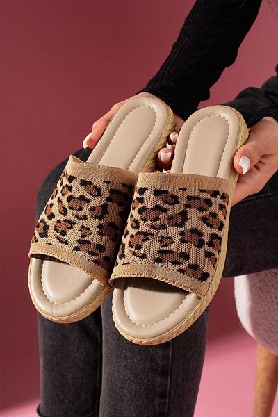 FUGA MODA Πλεκτές παντόφλες Lorenza Mink με λεοπάρ σχέδιο