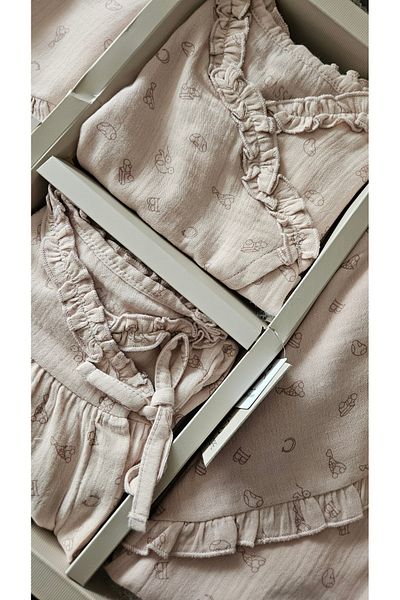 Cassiope Baby Girl Muslin 10-Piece Hospital Discharge Set