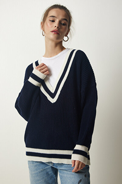 Lovelyİstanbul Λεπτομερές πλεκτό πουλόβερ με ρίγες V λαιμόκοψης Navy Blue Lyy...