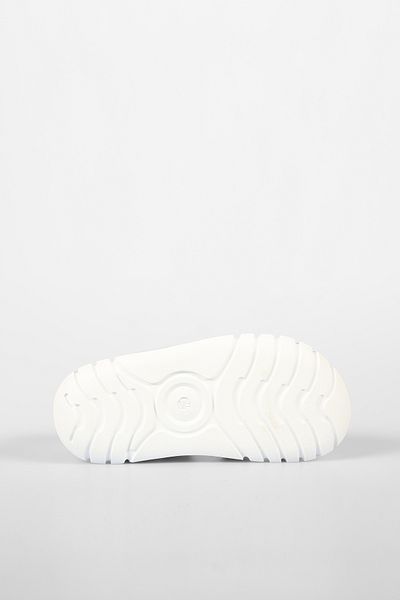 Vicco Three-Striped Lightweight Unisex Sandals in Sizes 26-35