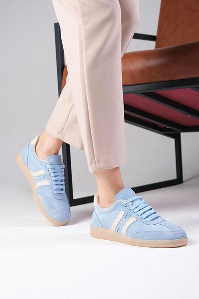 Mio Gusto Pantofi sport pentru femei Valda din piele intoarsa autentica culoare albastra
