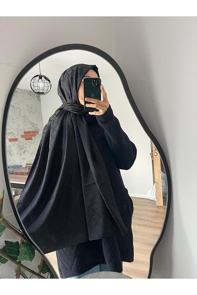 Merwiss Silky Jacquard Chain Patterned Black Shawl