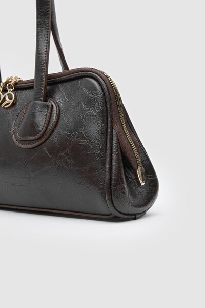 Shule Bags Vita Baguette Bag Bitter Brown