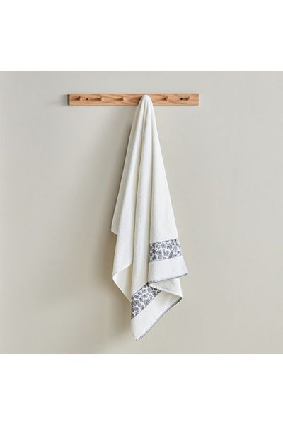 Home Box Opulence Leopard Border Jacquard Turkish Cotton Bath Towel 70x140 cm