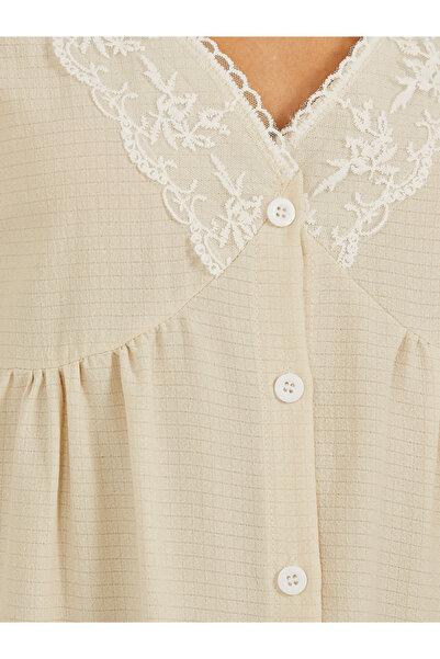 Styli Button Detail Lace Trim Ruffle Sleeve Nightdress