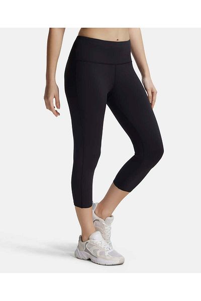 JOCKEY Move Womens Capri AP24-01 Black