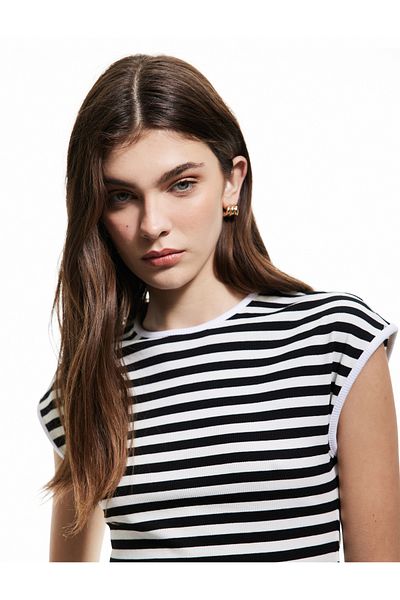 Koton Crew Neck Striped Sleeveless T-shirt