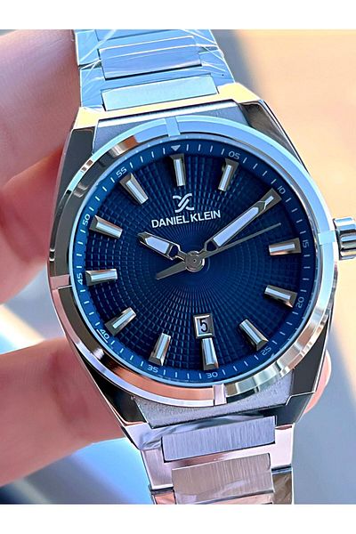 Daniel Klein Custom Boxed Steel Band with Calendar 50 Mt Water Resistant Men's Wristwatch