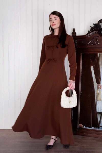 Ceylan Otantik Φόρεμα με λεπτομέρεια με φιόγκο σε πικρό καφέ