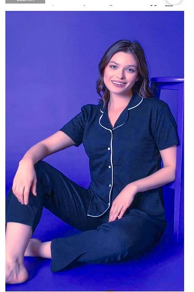 Sude HOMEWEAR Дамски пижамен комплект с къс ръкав и тъмносиня риза Ercan