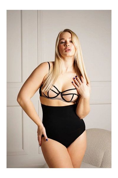 MİSTİRİK Biloba Model Slip korzet, který účinně stahuje pas a boky, černá barva