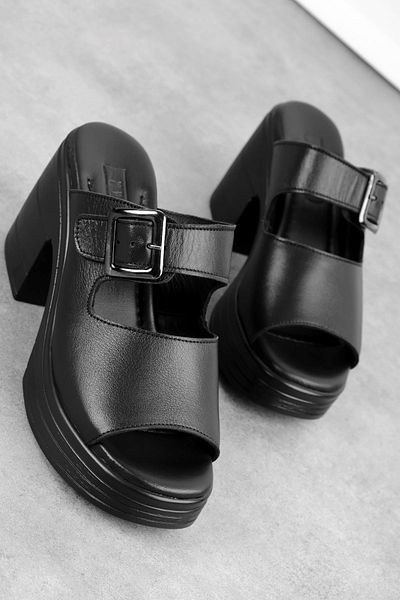 Lal Shoes & Bags Papuci cu toc cu cataramă pentru curea din piele naturală Darlen - negru