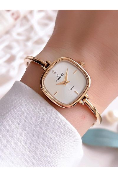 Essence Vintage Serial Small Case Steel Does Not Blacken Color Throw Women's Sleeve Clock+Bracelet Bd1222.130