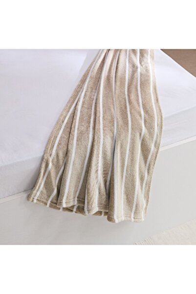 Home Box Linoa YD Stripe Queen Blanket 200x220 cm
