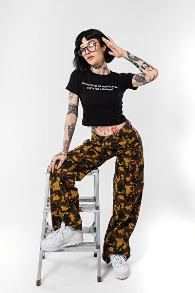 Sekizbiraltı Maybe I'm Not Yazı Baskılı Siyah Crop Top