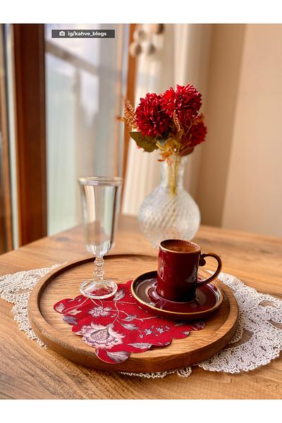 DECO Burgundy Floor Shawl Pattern Floral Laser Cut Fabric Cocktail Napkin 1 Piece