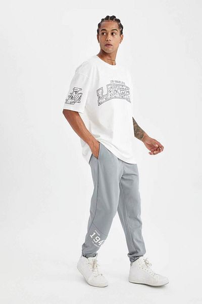 DeFacto Los Angeles Lakers Men's Gray Jogger - Regular Cut, Pocket, Skuba Diving Fabric C8925Ax24Au