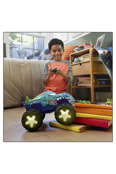 mattel Hot Wheels Monster Truck Mega Wrex Alive RC Scara 1 La15