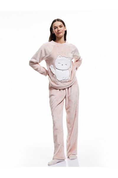 Koton Cat Applique Detailed Long Sleeve Plush Fleece Pajamas Set