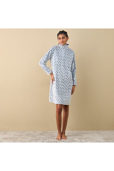 FAV Textured Long Sleeves Sleepshirt with Half Zip Closure