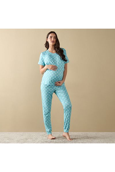 FAV All-Over Heart Print Nursing T-shirt and Pyjama Set