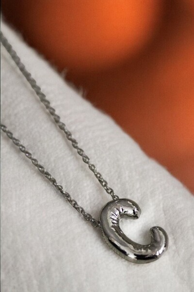 MakeWell Letter Design Simple Chain Letter Necklace Silver Color Letter Necklace
