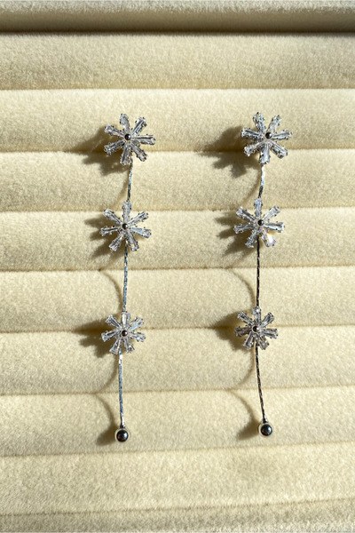 Diamara Designs Yapraklı Sallantılı Taşlı Küpe Rodyum ve Gümüş Kaplama Kadın Küpe