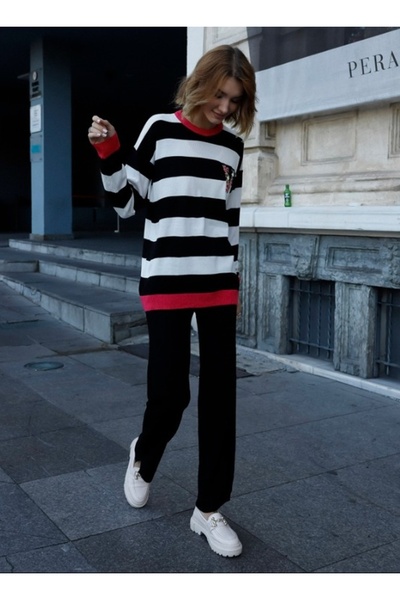 Threeco V Embroidery Detailed Trousers Knitwear Set