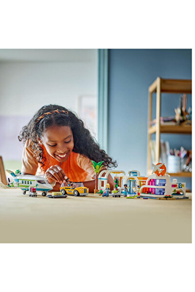 LEGO Friends Heartlake City Havaalanı ve Uçak 42656