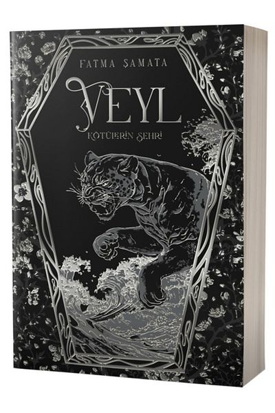 BOOK AND MORE Veyl City of Evils - (Paperback)
