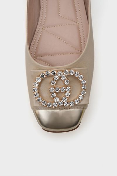 Capone Outfitters Damen-Ballerinas mit stumpfer Zehenpartie und Steinschnalle