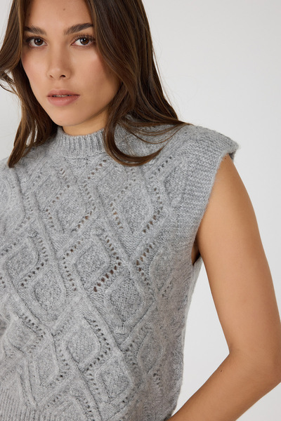 No Matter What Geometric Patterned Sleeveless Knitwear Sweater