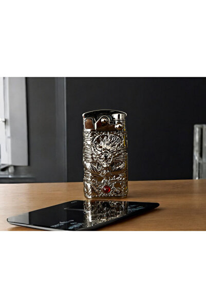 Genel Markalar SİYAH EJDERHA DESENLİ ELEKTİRİKLİ GAZLI ÇAKMAK