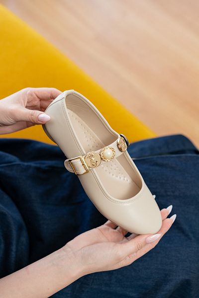 DİVOLYA Myra Beige Helmet Accessories (1 cm Heel) Round Toe Ballerinas with Helmet