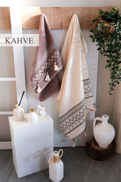 İyi Geceler İstanbul Keops 100% Cotton Embroidered Tasseled 2-Piece Boxed Towel Set