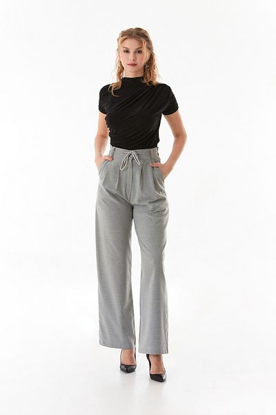 Fulla Moda Basic μπλούζα με λεπτομέρεια στο πλάι με κορδόνι