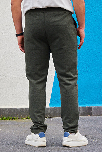 Trendyol Collection Ύφασμα Khaki Pique - Φούτερ με κανονικό κόψιμο, διπλό πόδι TMNAW25EA00011