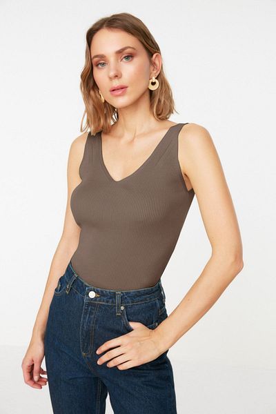 Trendyol Collection Μπλούζα με λαιμόκοψη με λουράκι βιζόν TWOSS19DU0260