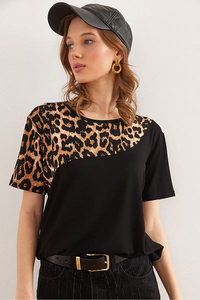 Olalook Dámské černé leopardí pletené viskózové tričko s límečkem TSH- 19000836